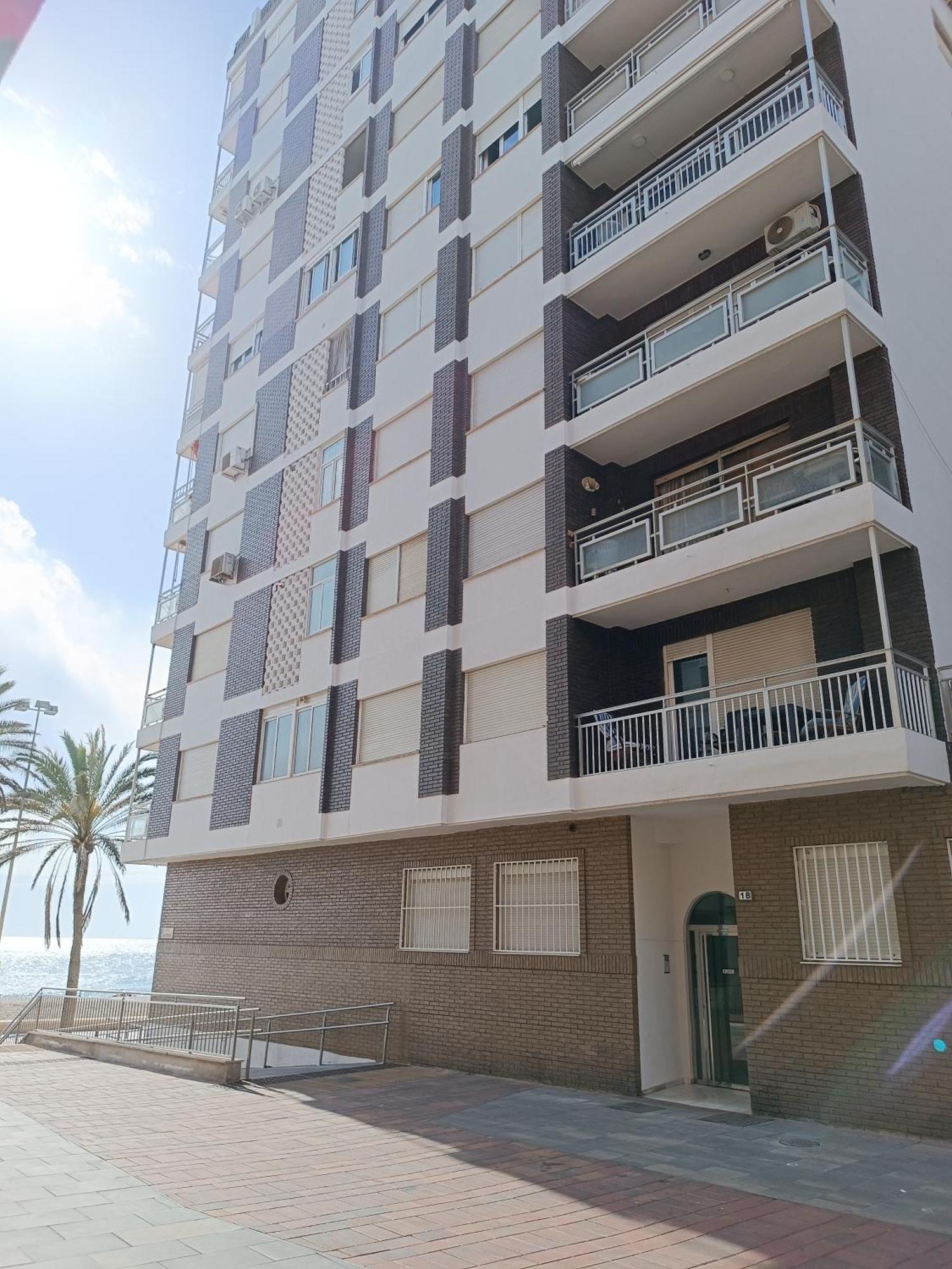 Piso Primera Linea Playa Almería Exteriör bild